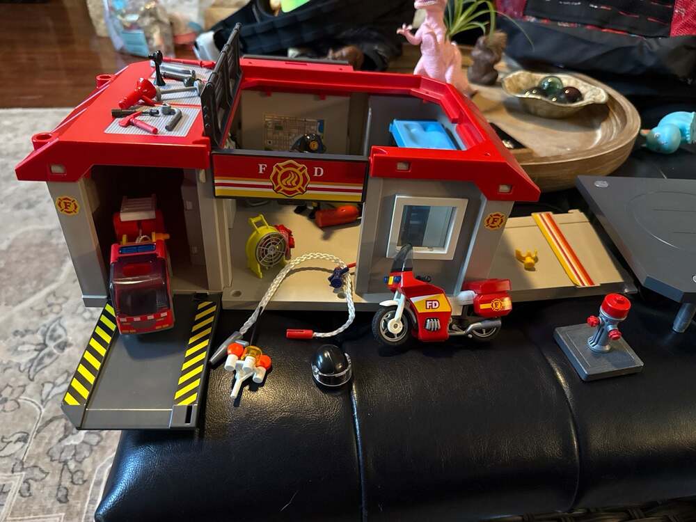 Playmobil 5663 Take Along Fire Station Playset with Accessories